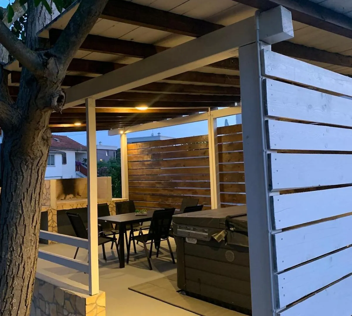 Manolo House Vila Pula